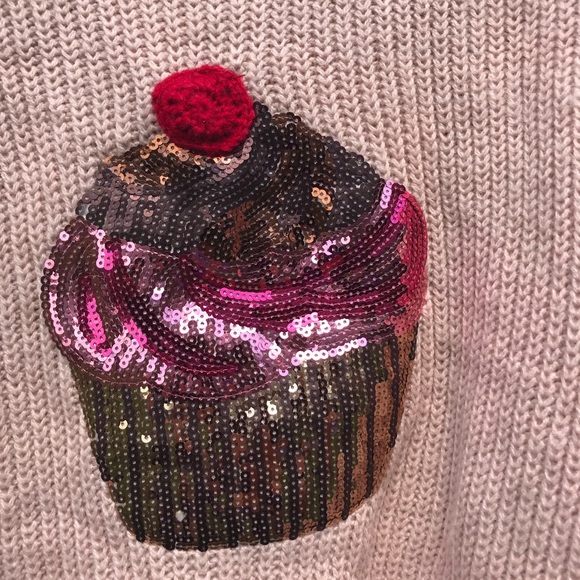 Hooked Up Juniors' Sequin Cupcake Graphic Sweater Retro Deadstock NWT - Picture 4 of 4